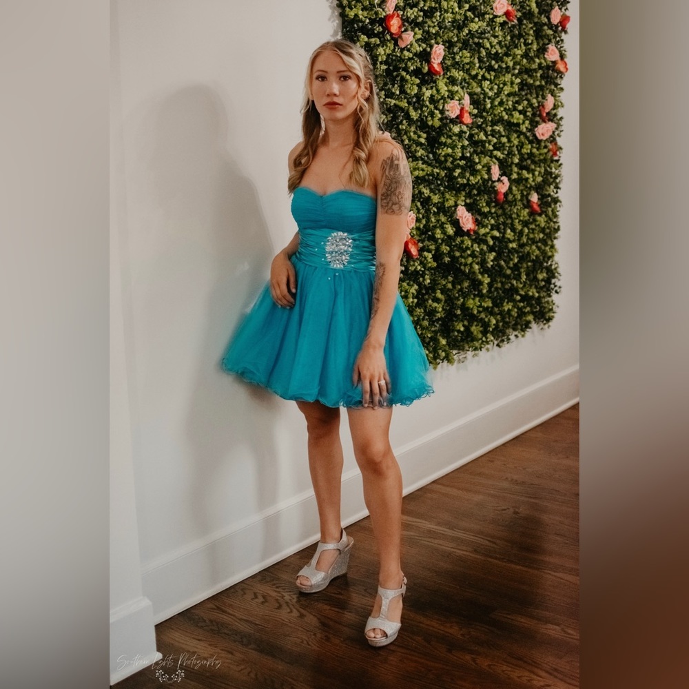 Dancing Queen XS Formal Dress